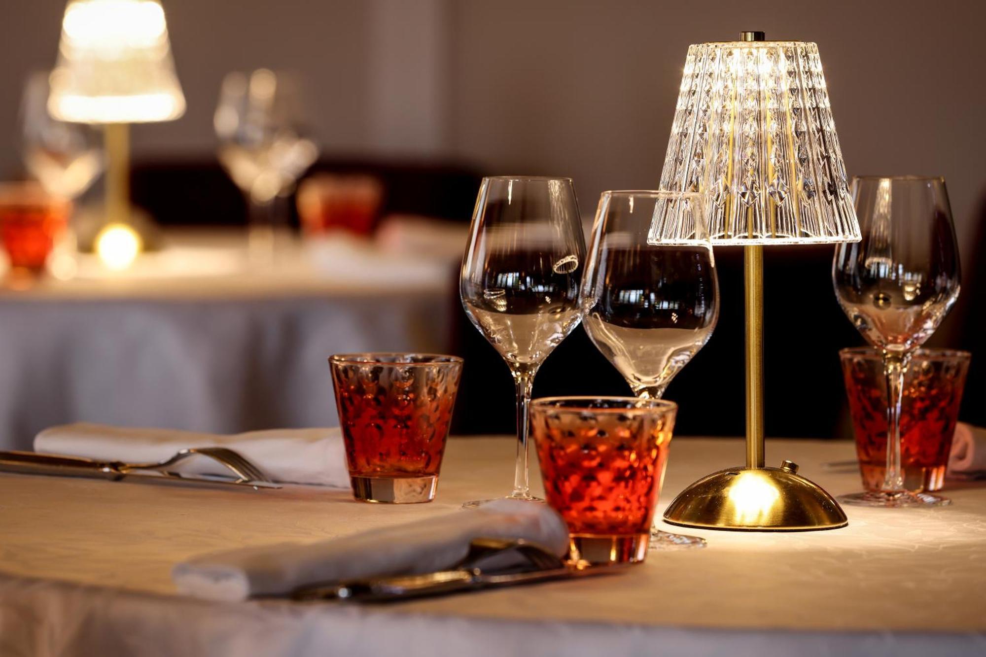 Logis Hotel-Restaurant Les Voyageurs La Coquille Eksteriør billede