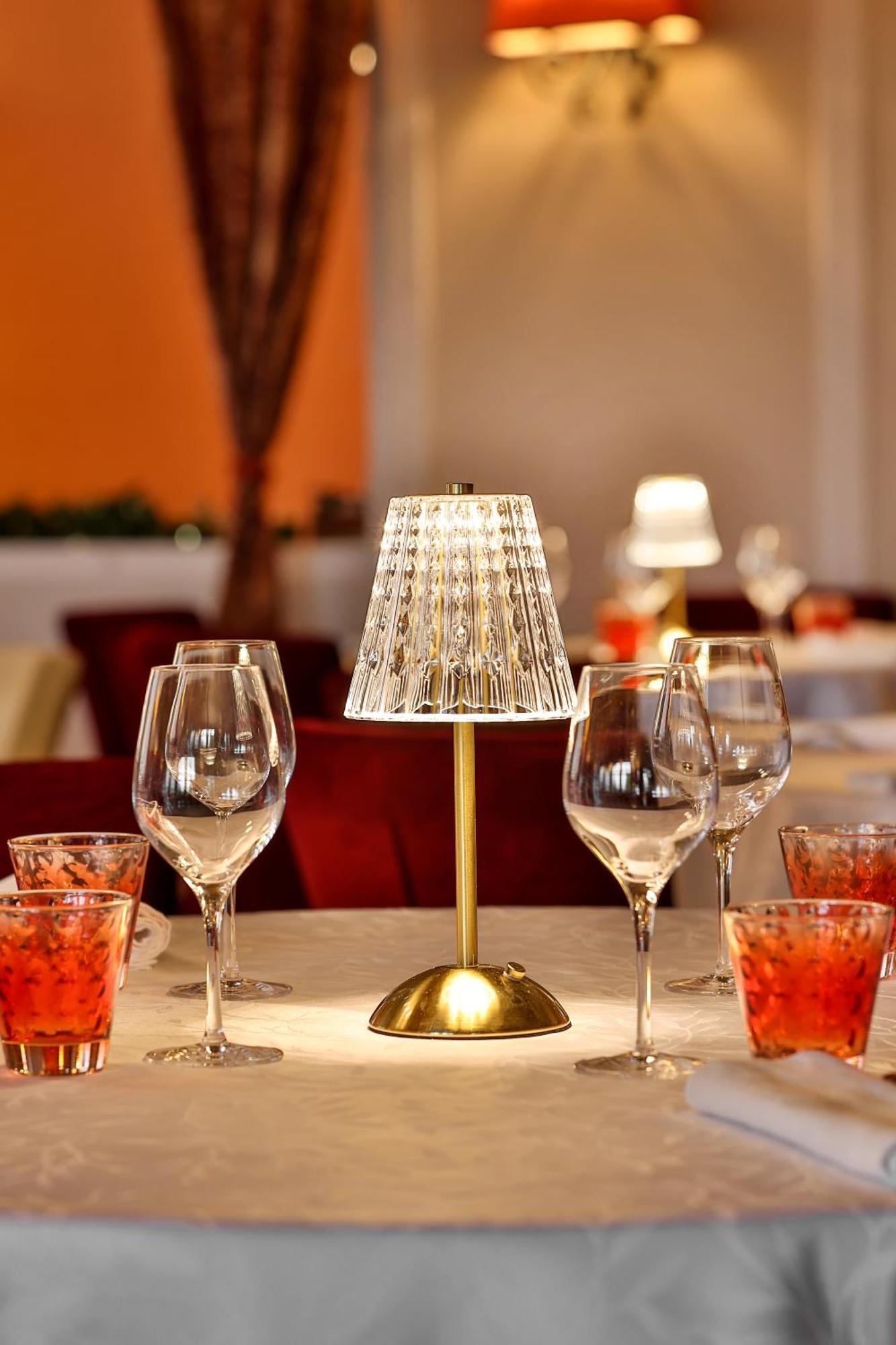 Logis Hotel-Restaurant Les Voyageurs La Coquille Eksteriør billede