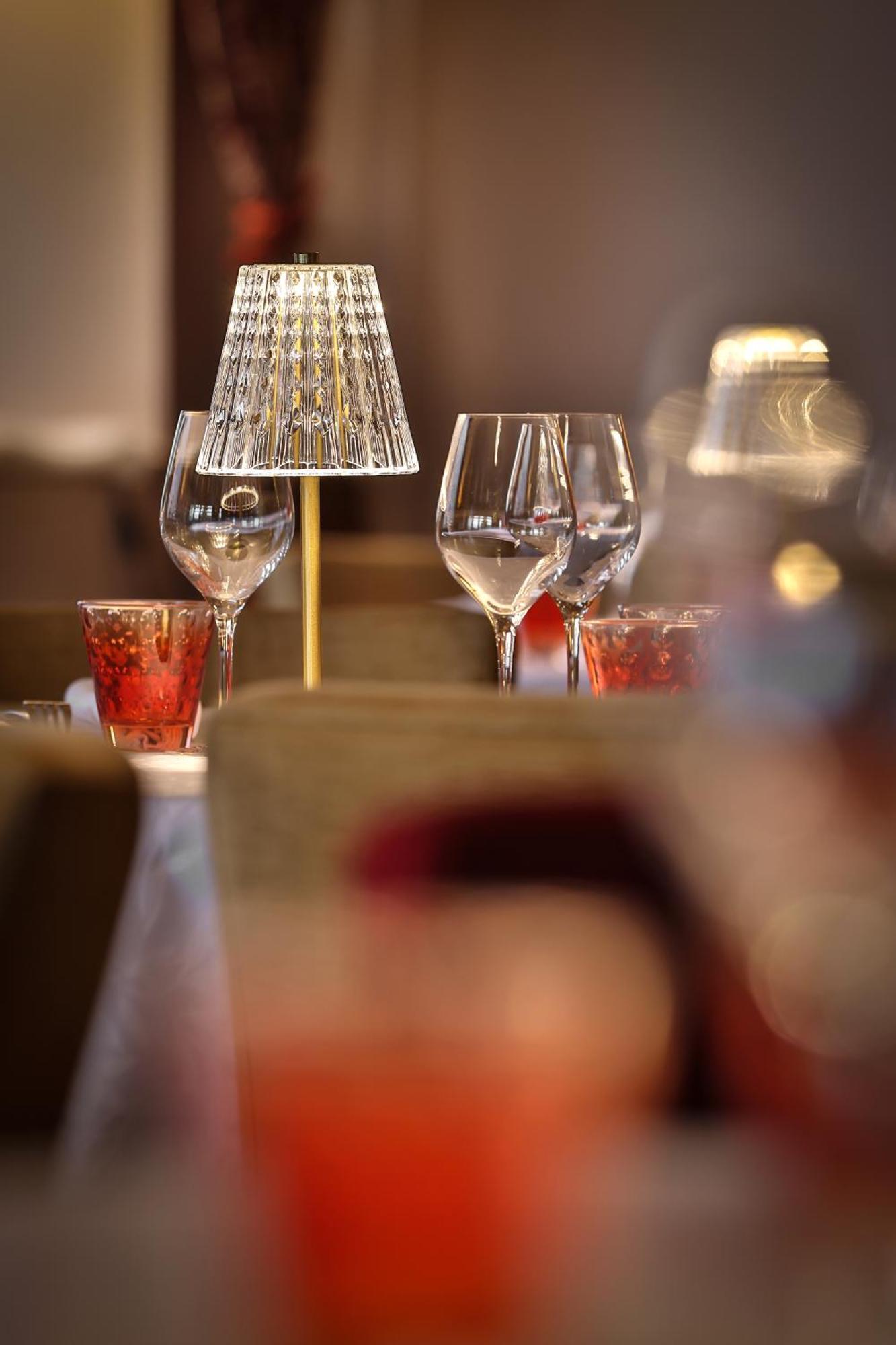 Logis Hotel-Restaurant Les Voyageurs La Coquille Eksteriør billede