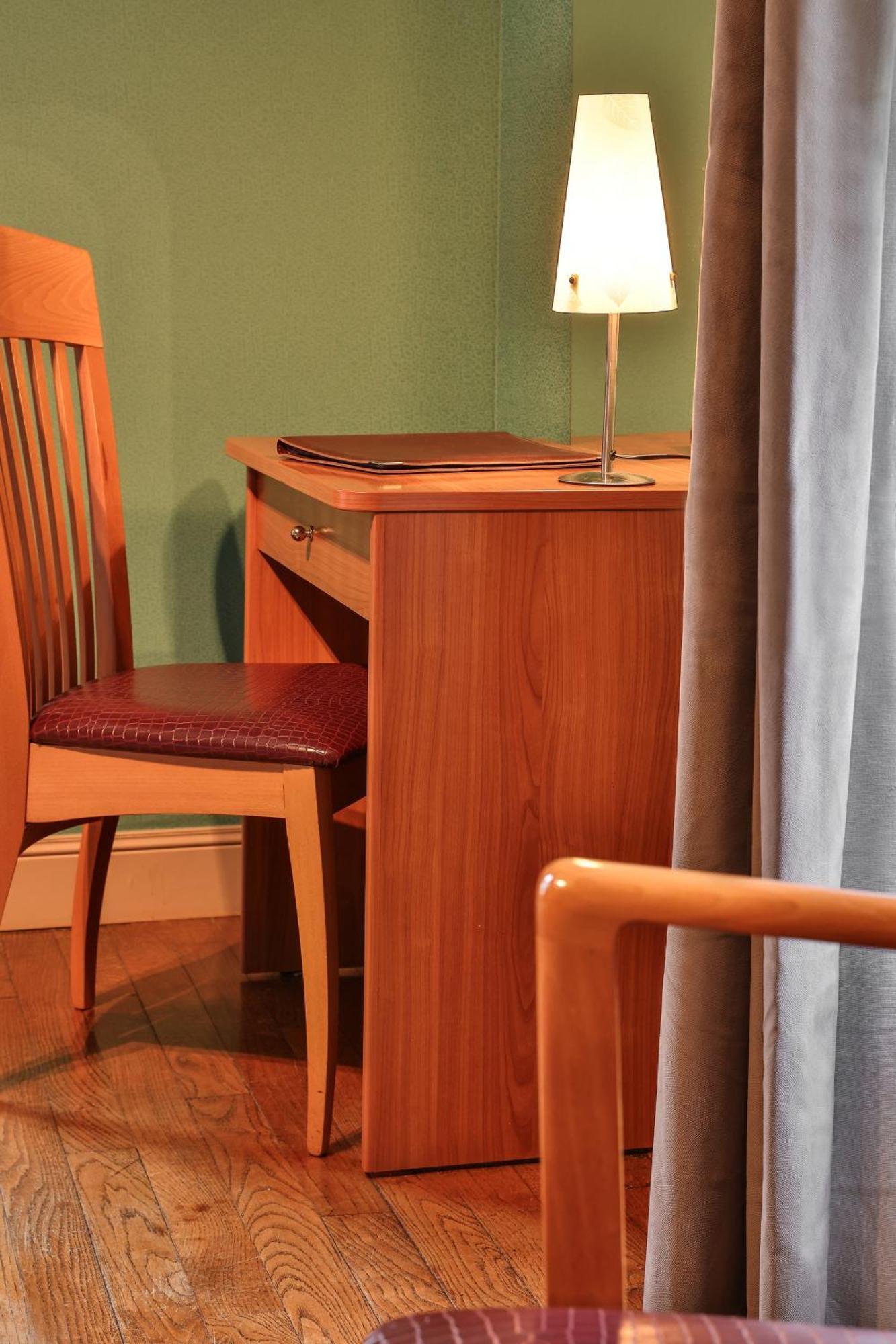 Logis Hotel-Restaurant Les Voyageurs La Coquille Eksteriør billede